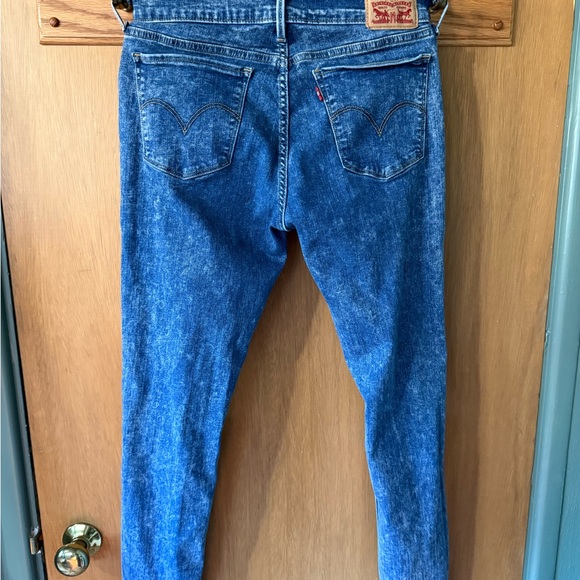 Levi's Women's Blue Ripped Skinny Jeans - Picture 3 of 4